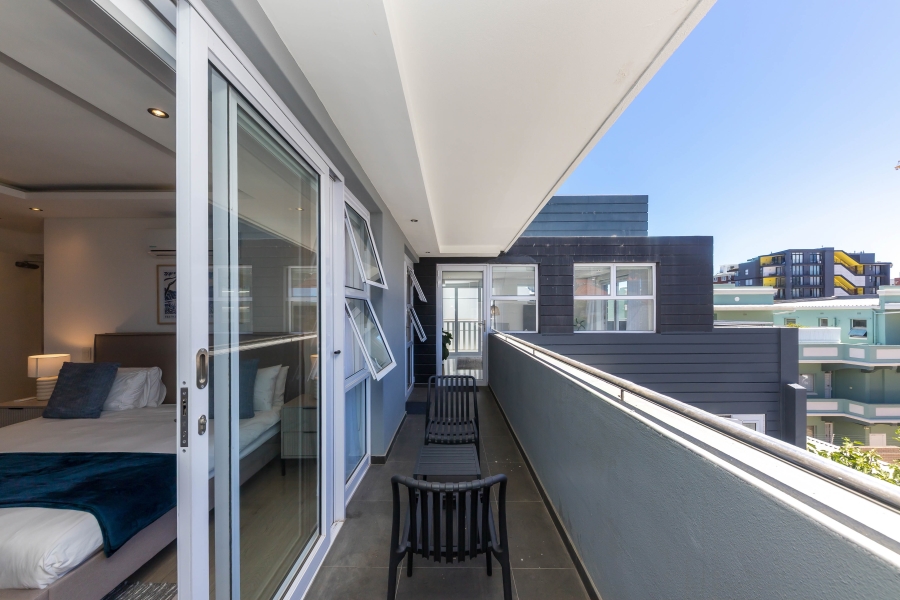 2 Bedroom Property for Sale in Sea Point Western Cape